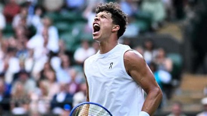 Who is Garbine Muguruza Dating? Gay Rumor Of The Tennis Player Explained