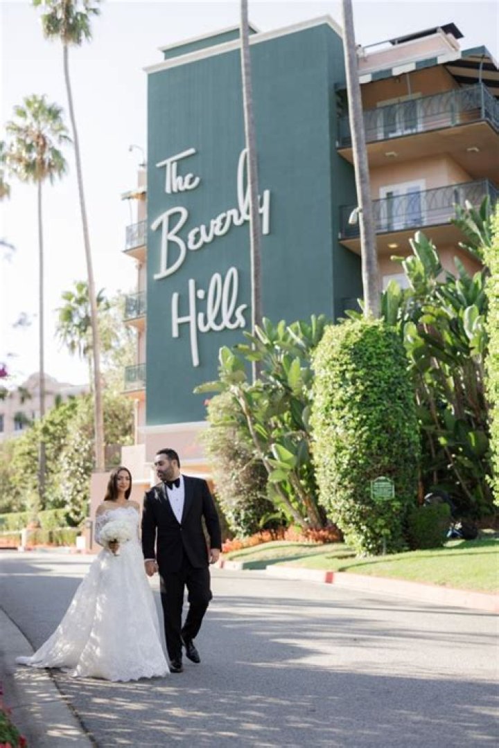 Who Is Jan Bos From Beverly Hills Wedding? 10 Facts On The Actor