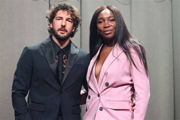 Who Is Janice Winfrey? Her Net Worth Wikipedia Bio & Husband Details Explored