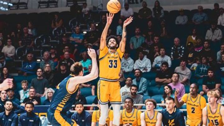 Who Is Joey Calcaterra Girlfriend? Take A LooK At San Diego Basketball Player Personal Life