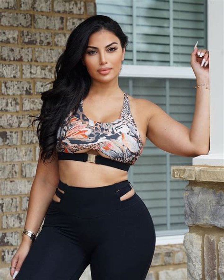 Who Is La Reina Shaw ? Meet Gorgeous Wife Of Cam Newton On Instagram