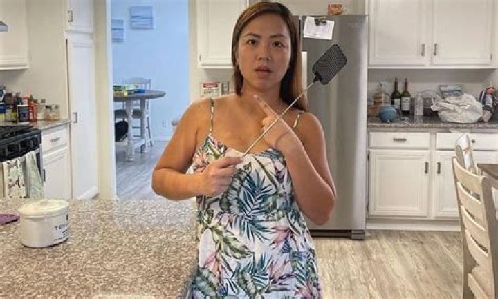 Who is Moontellthat, How Does Her Voice Sound and What is Her Net Worth?