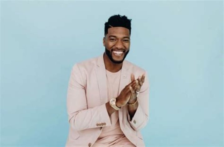 Who Is Pastor Michael Todd?