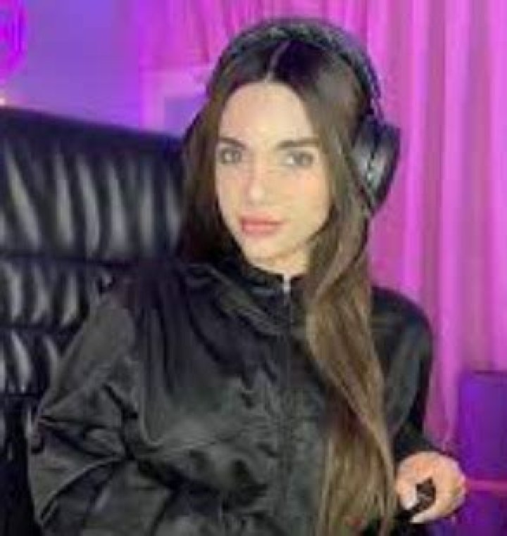 Who Is Sandra Skins Tiktok? Sandraskins London Eye Twitch Drama Explained