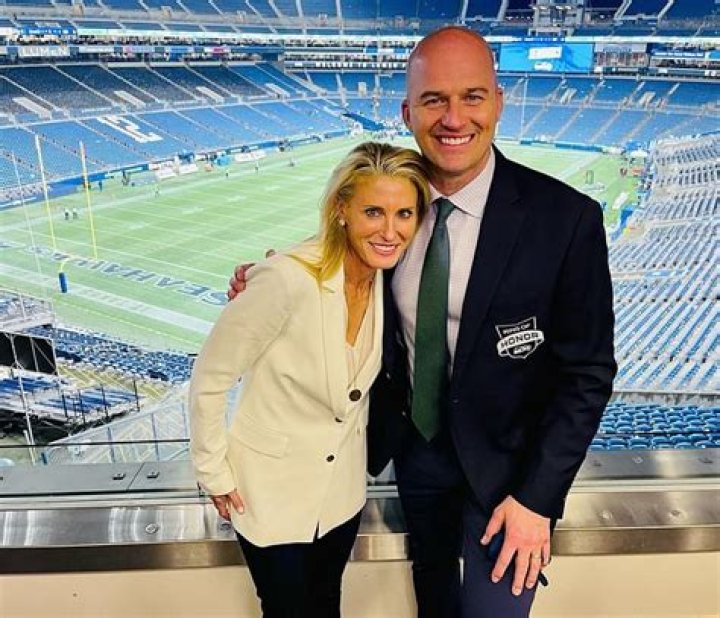Who Is Sarah Egnaczyk? Details To Know About Matt Hasselbeck Wife