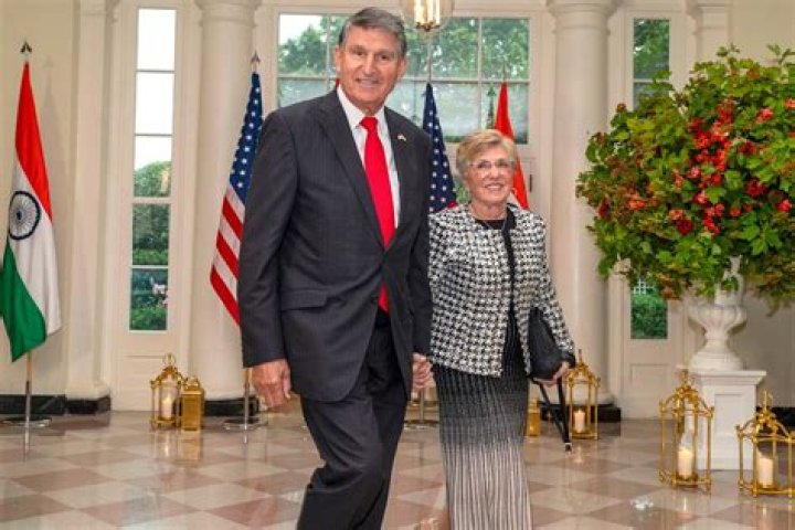 Who Is West Virginia Senator Joe Manchin Wife? Everything On Gayle Conelly Manchin