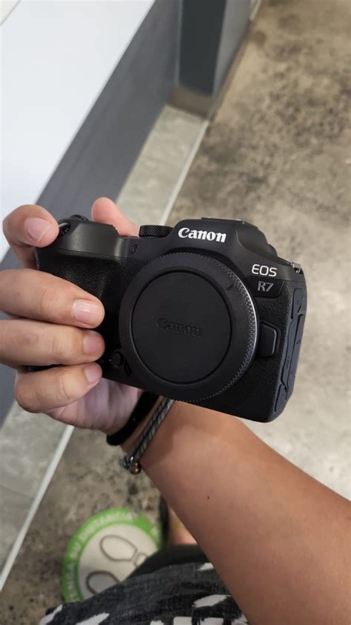 Why does my canon camera say exp sim