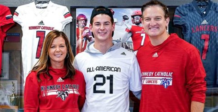 WSU QB: Sam Huard Dad Damon Huard And Mom Julie Ann -Is He Related To Brock Huard? Details To Know