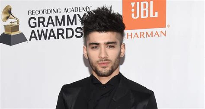 Zayn Malik (One Direction) Wiki, Bio, Age, Height, Weight, Girlfriend, Family, Career, Net Worth, Facts