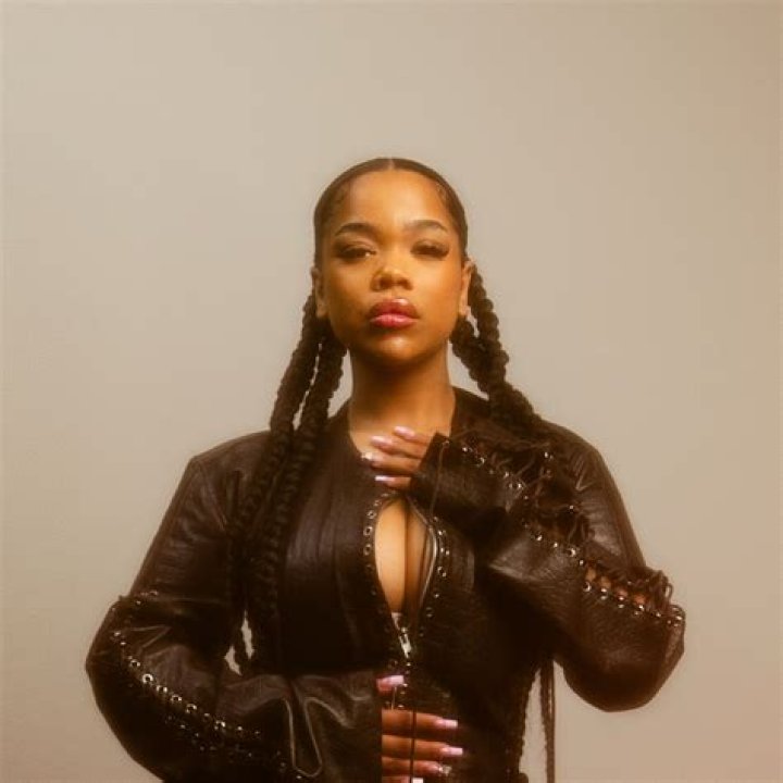 Zoe Wees: Age, Height, Birthday, Nationality, Wiki, Bio